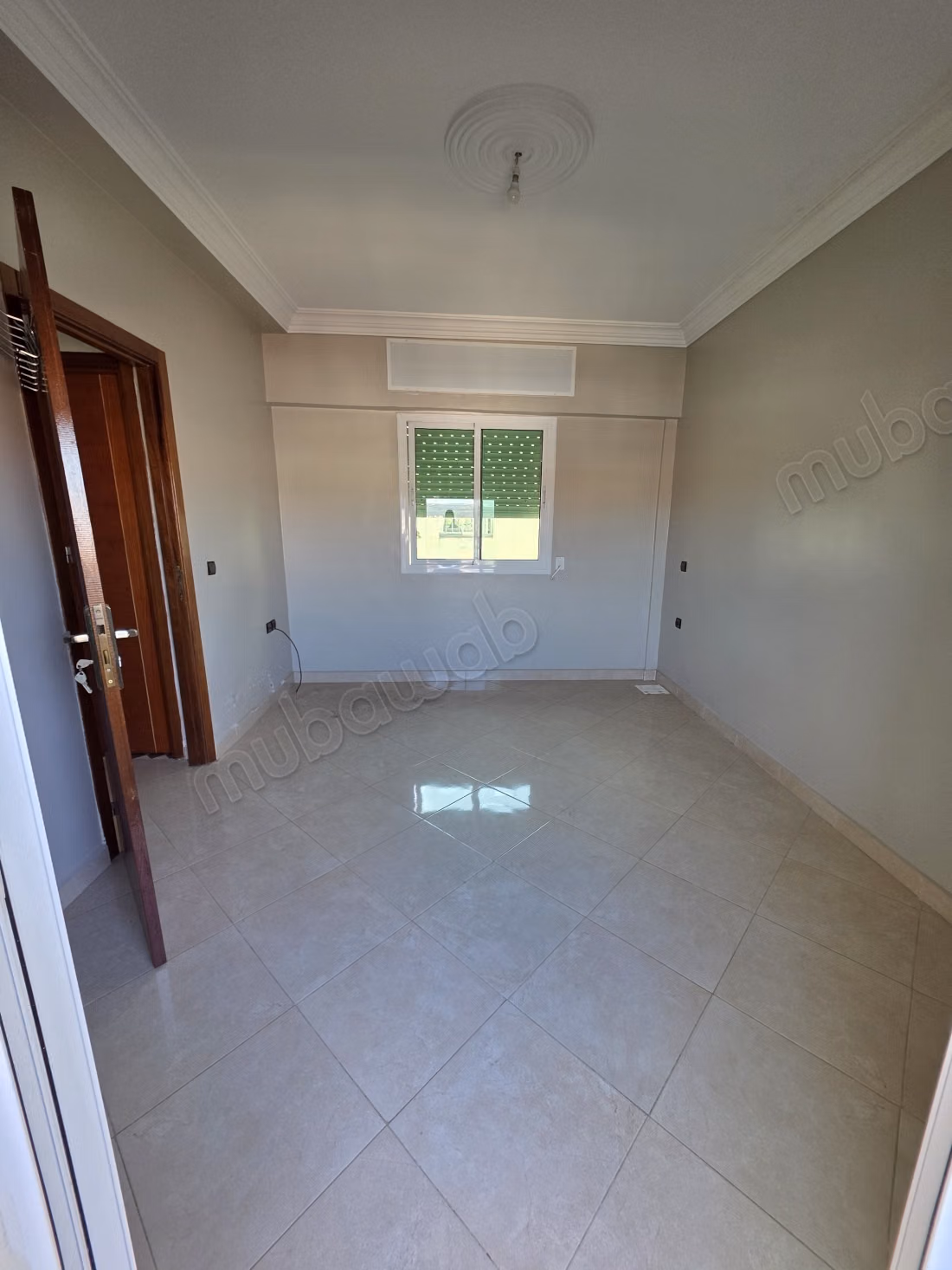 Location d'un appartement à Haddad. Superficie 55 m². Avec ascenseur et 2 balcons