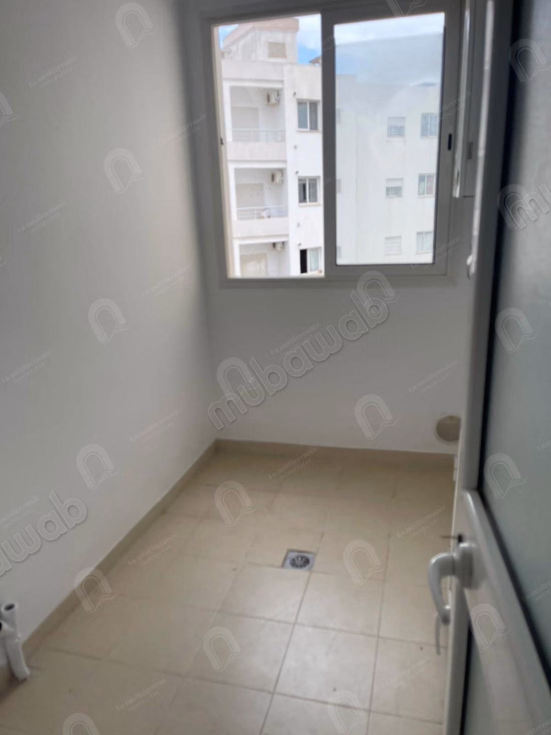 A louer un appartement s2 à jardin d'el menzah 2