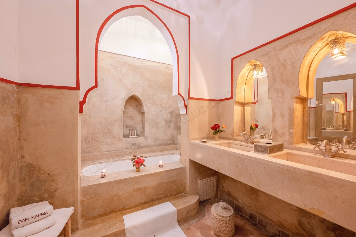 Vente Riad avec piscine au quartier Kasbah