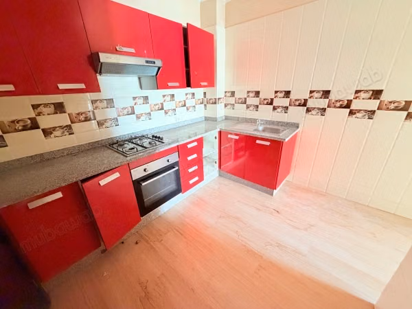 Bel appartement en location à Belvédère. 
2 belles chambres. 
Terrasse et ascenseur