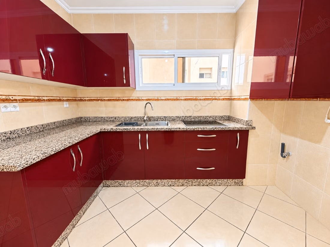 Spacieux appartement non meublé à Founty