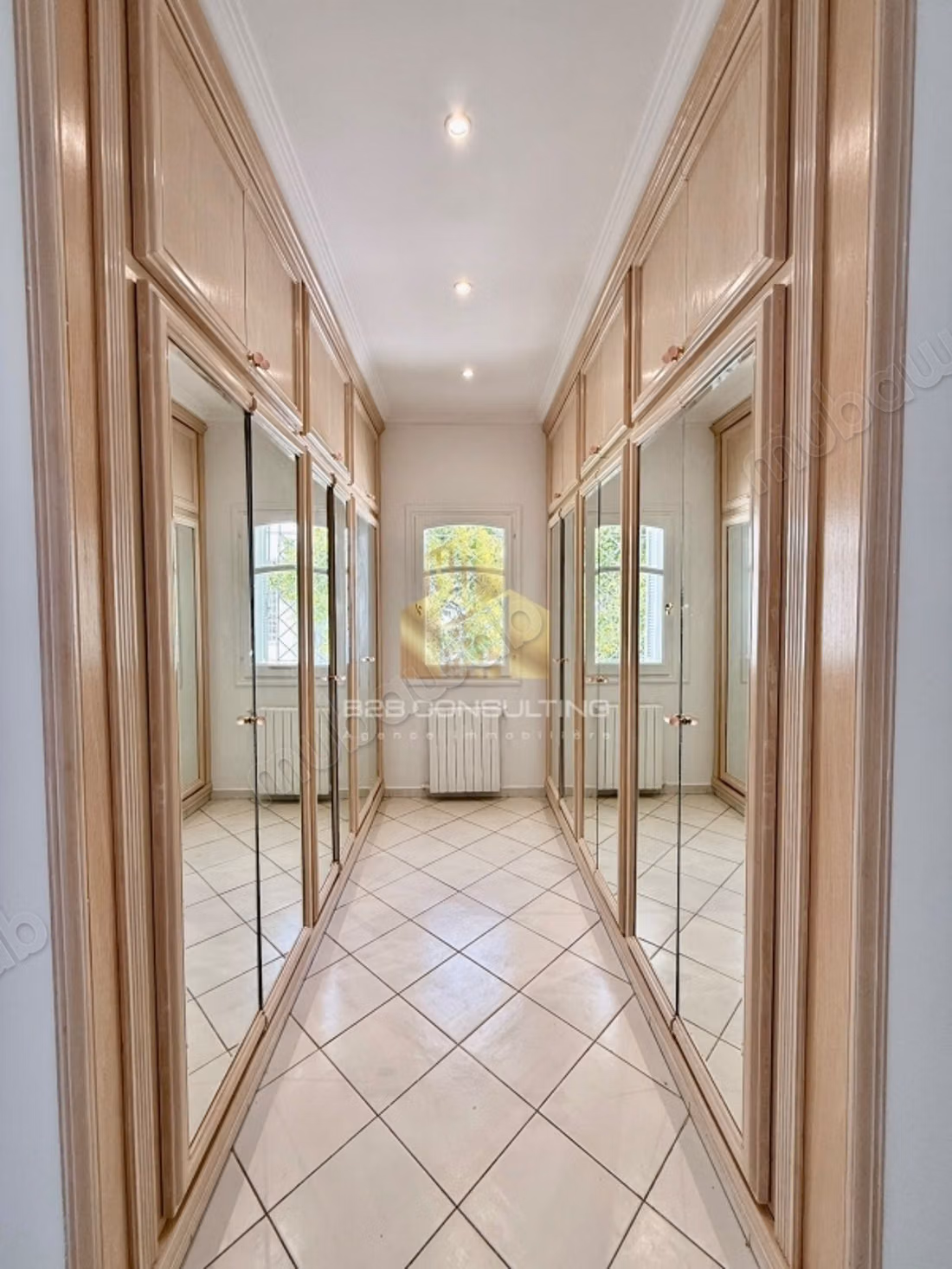 À louer une villa s4 à gammarth