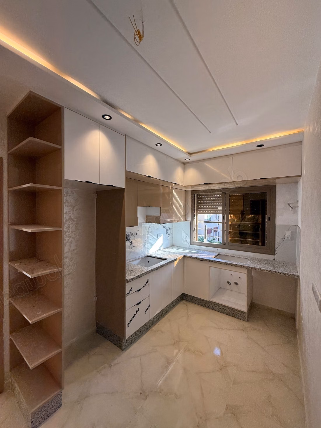 Wonderful apartment for sale in Saidia. Total area 66 m². Sturdy door and satellite dish