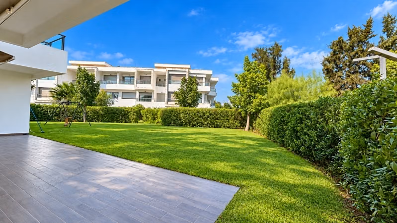 Rez de Jardin à Louer VIDE 
4 chambres