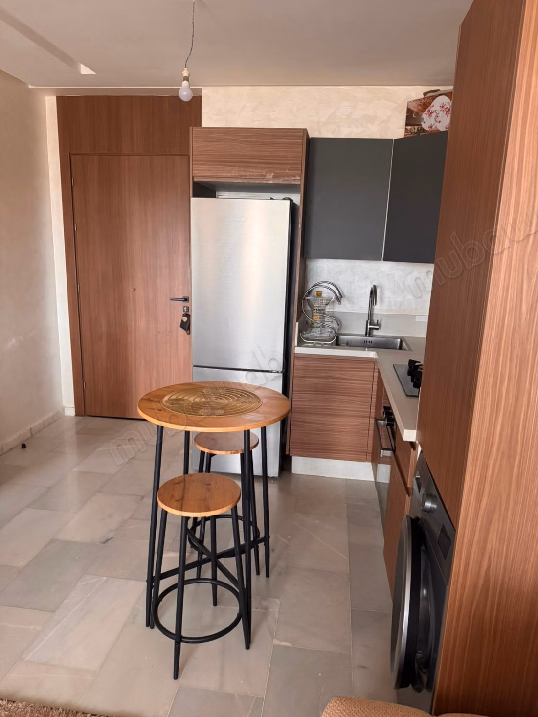 Grand zenatha studio neuf meuble