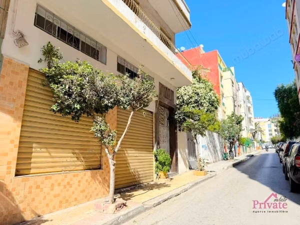 Location Local 65m² QUARTIER ADMINISTRATIF Tanger Ref: LZ86