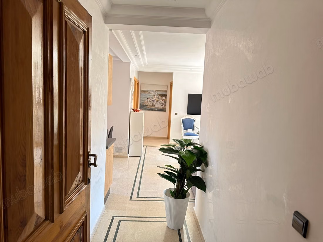 Très bel appartement en location à Guéliz. 
Surface totale 70 m². 
Bien meublé