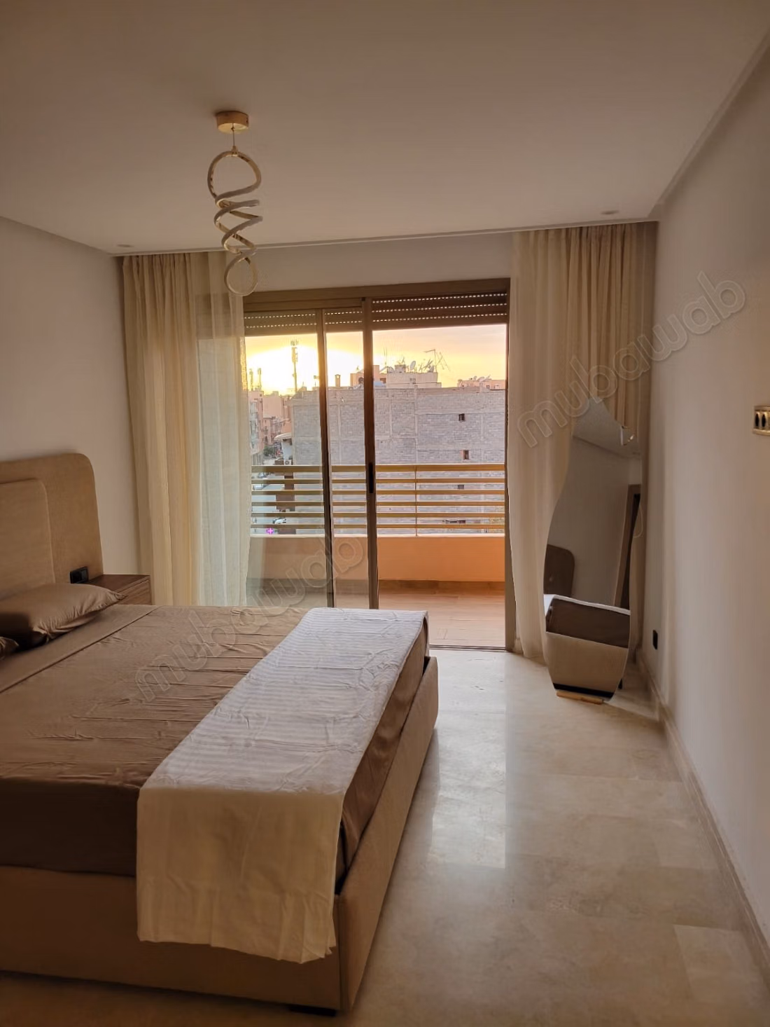 Très bel appartement en location à Guéliz.
Superficie 60 m².
Bien meublé