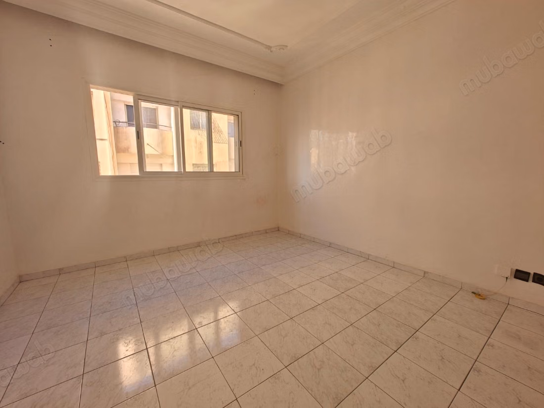 Apartment for rent in Bourgogne Est. 4 rooms. With elevator and terrace