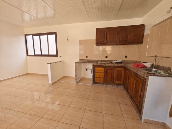 Apartment for rent in Bourgogne Est. 4 rooms. With elevator and terrace