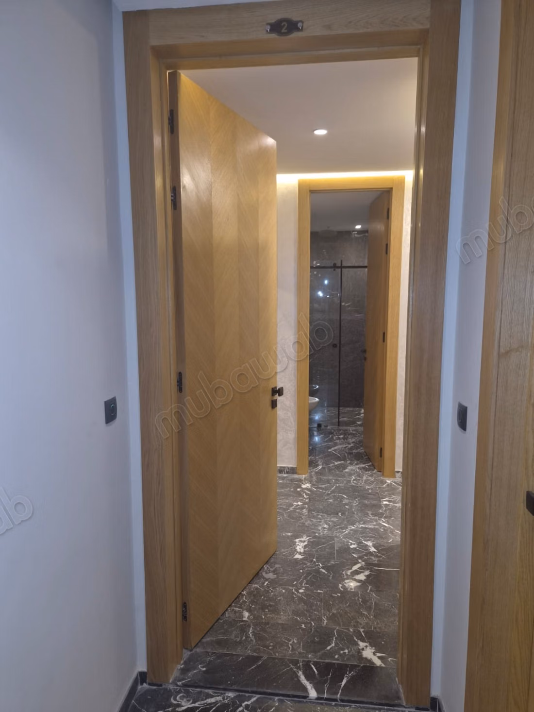 Très bel appartement en location à Route Casablanca. 
1 chambre. Meublé