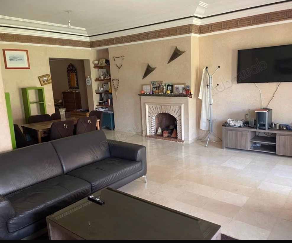Agdal: Superb Ground Floor Apartment with Pool