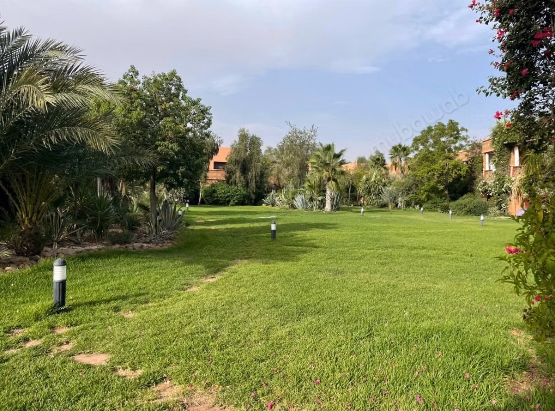 Agdal: Superb Ground Floor Apartment with Pool
