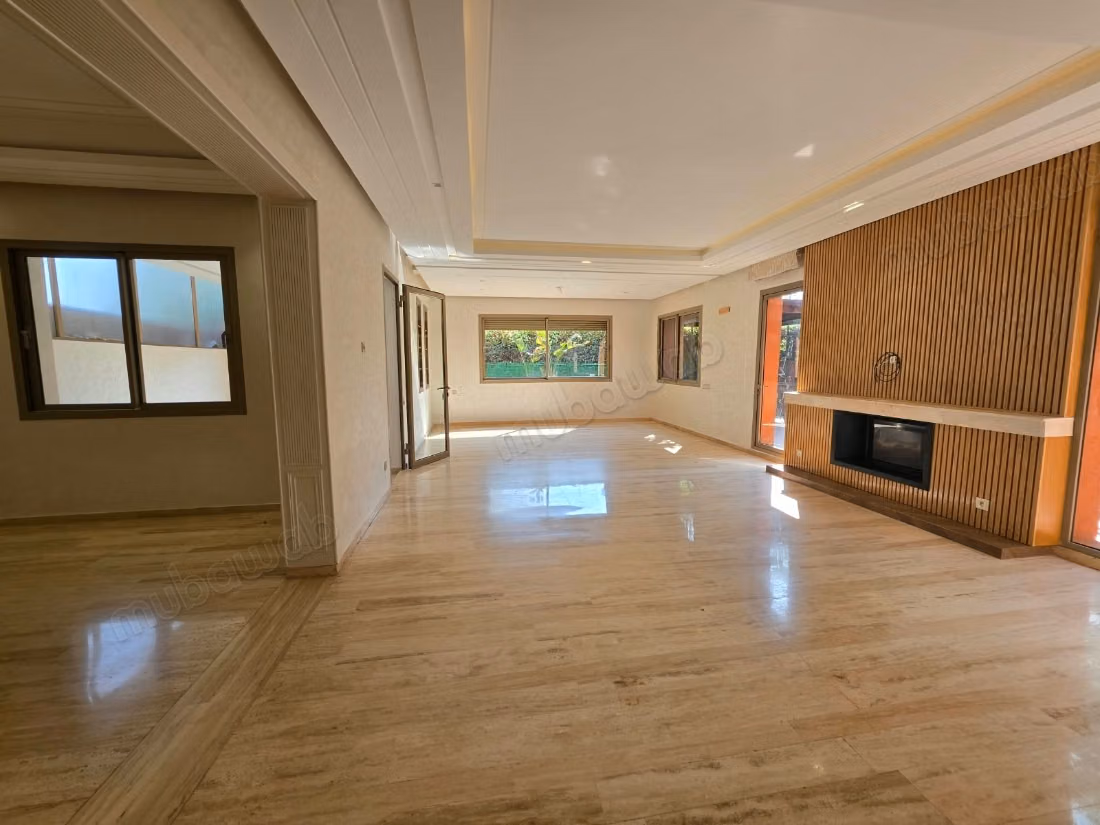 FOR SALE - Luxury villa on the Fes Road