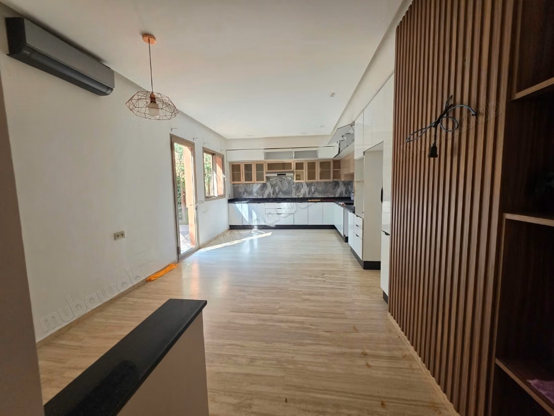 FOR SALE - Luxury villa on the Fes Road