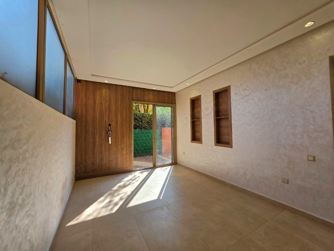 FOR SALE - Luxury villa on the Fes Road