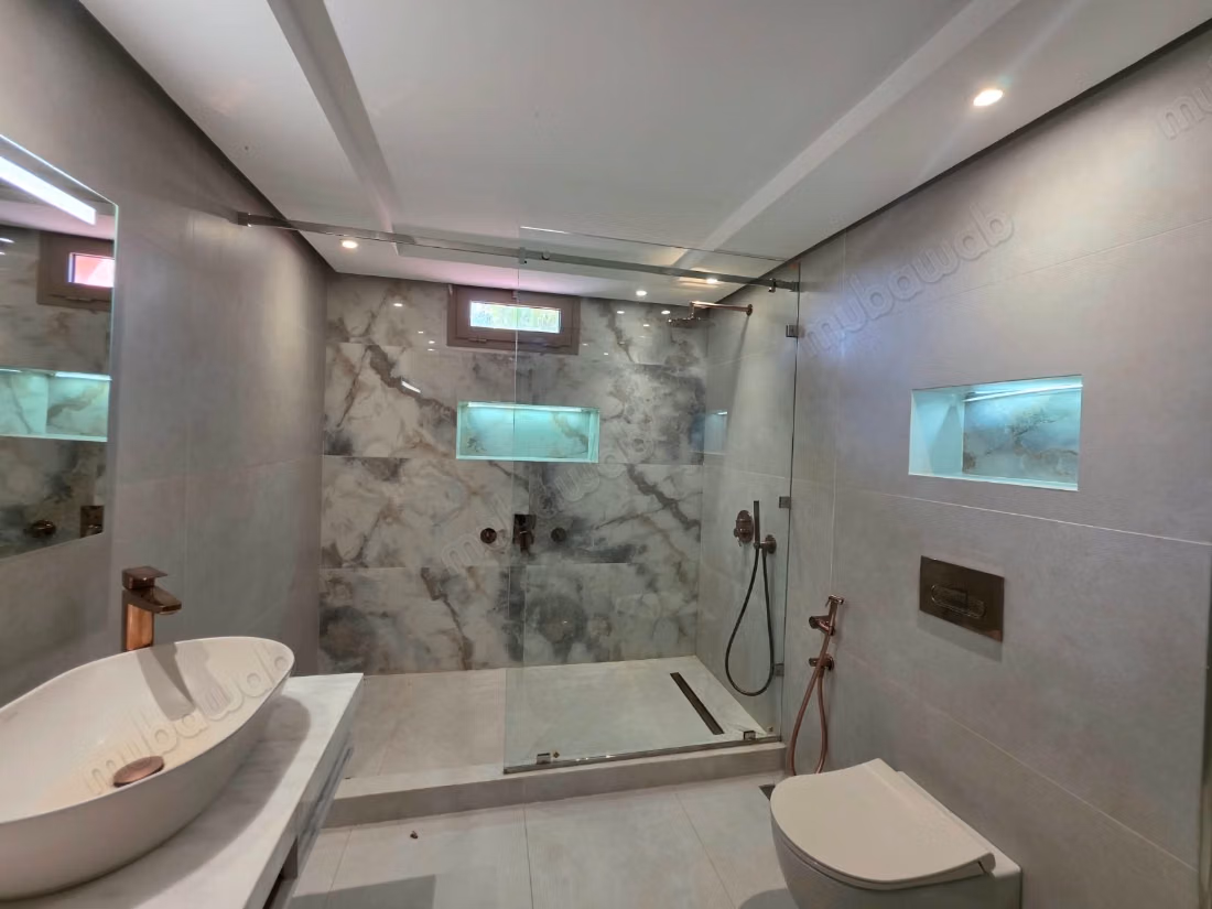 FOR SALE - Luxury villa on the Fes Road