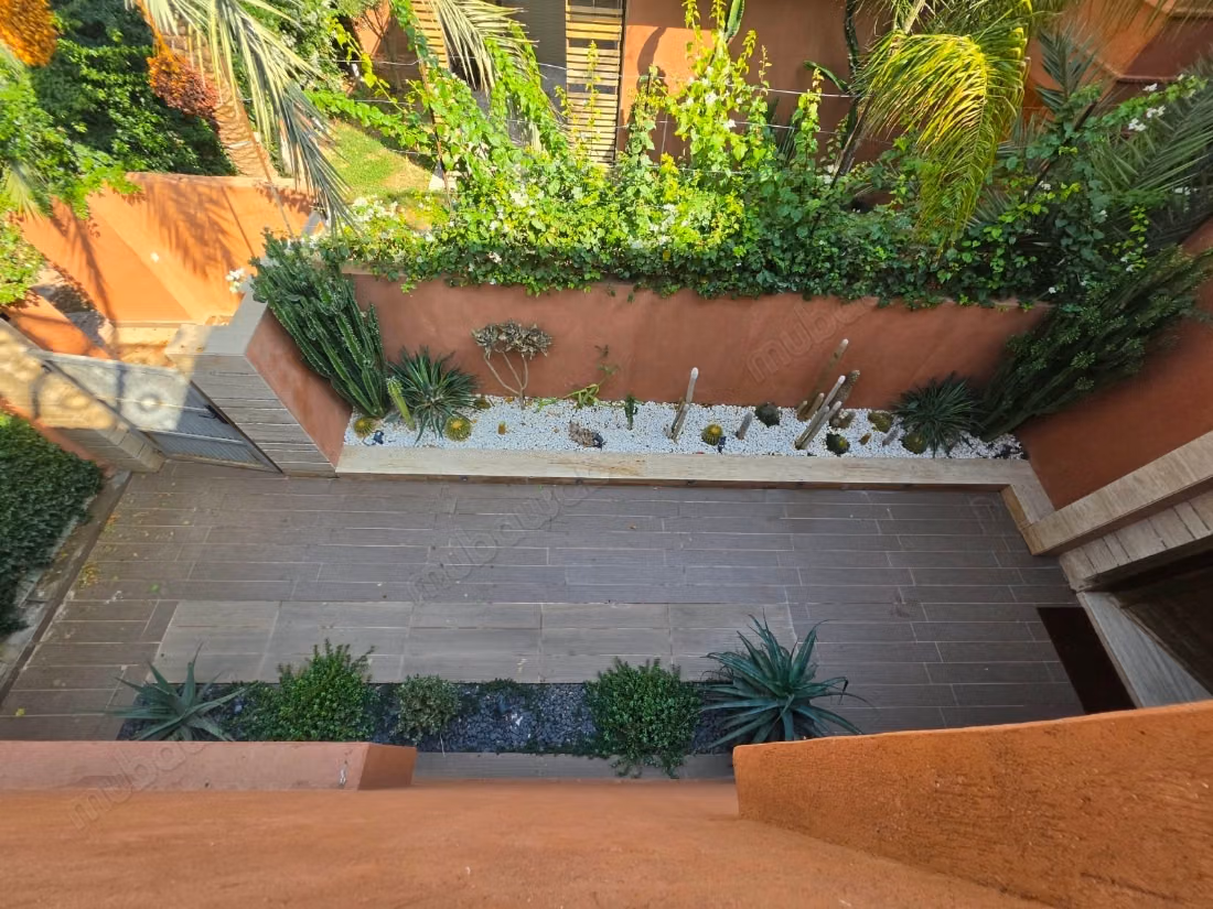 FOR SALE - Luxury villa on the Fes Road