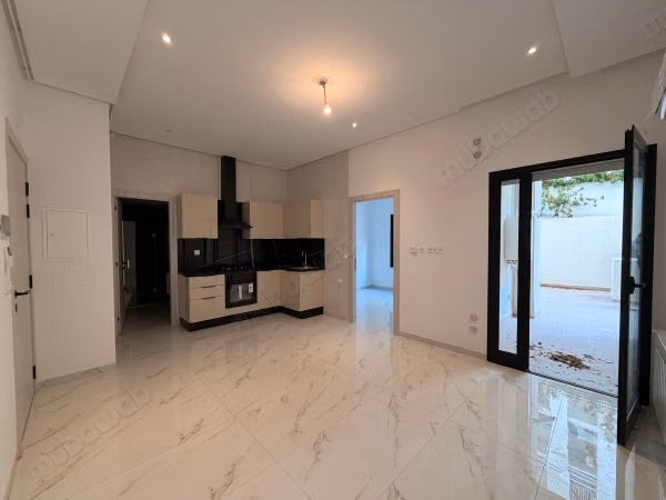À louer un appartement S1 neuf à Ennasr