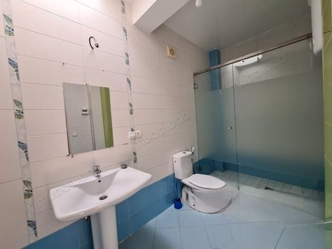 Villa profesional en alquiler en Polo. 4 habitaciones. Jardín