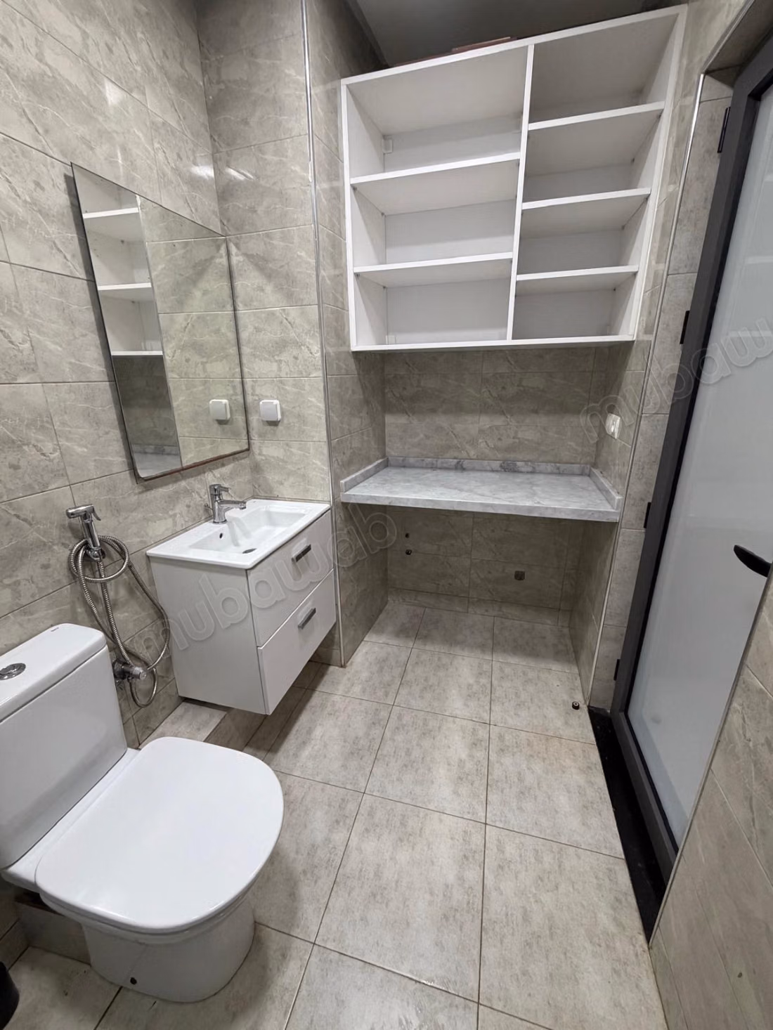 For sale renovated and fully furnished apartment