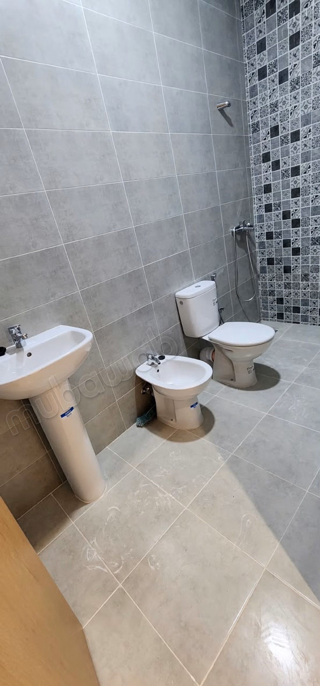 Apartamento espacioso en alquiler - 3 habitaciones