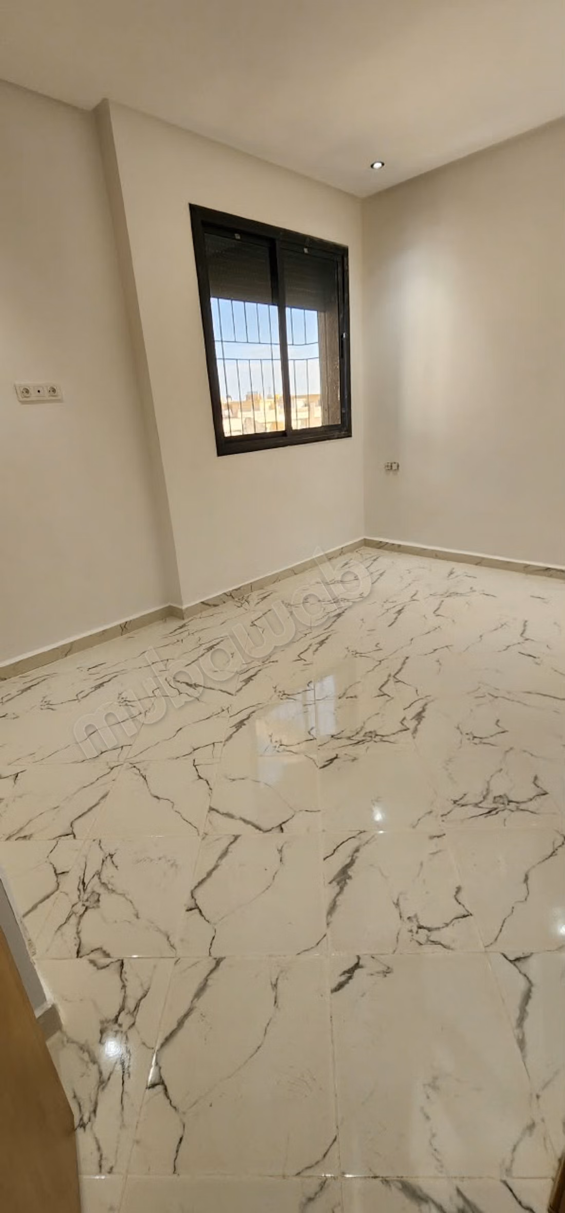 Apartamento espacioso en alquiler - 3 habitaciones