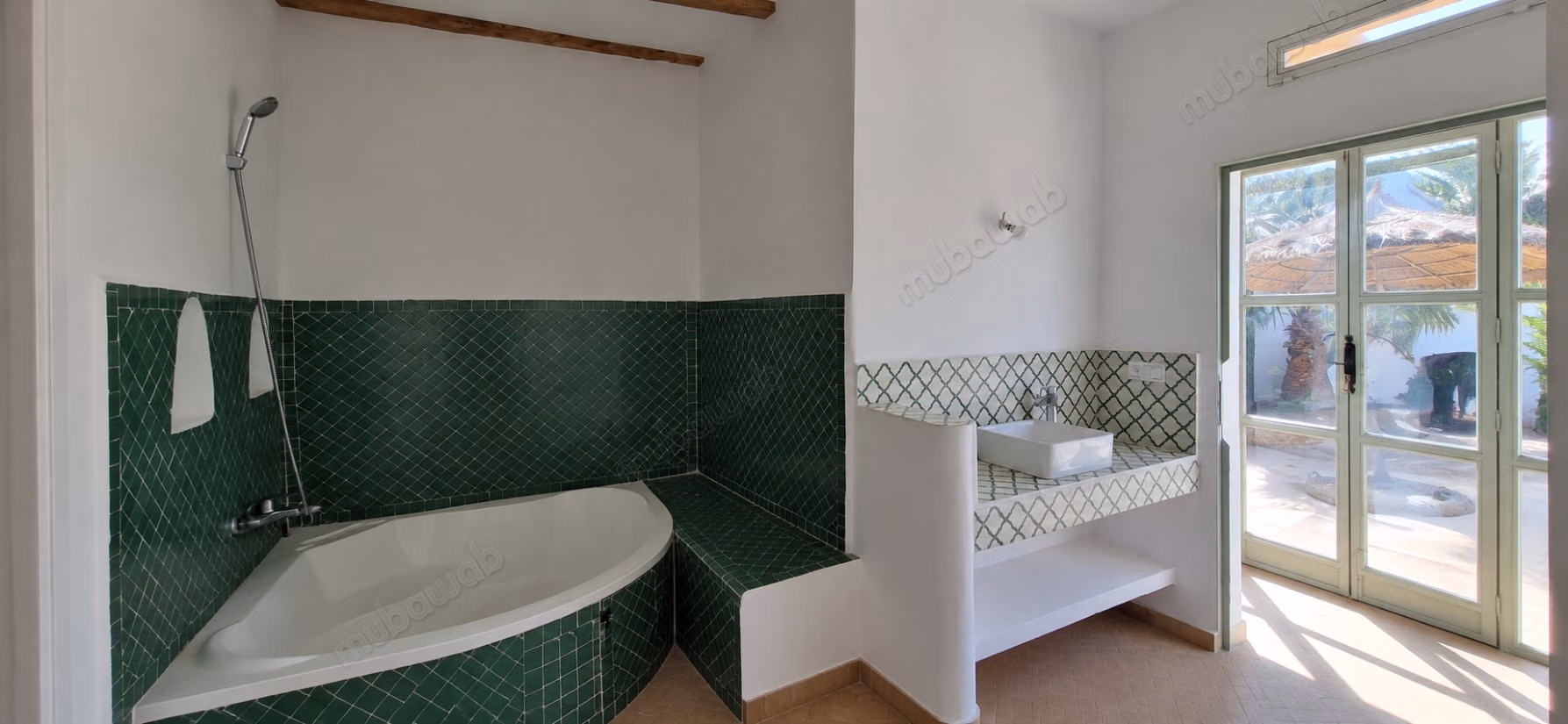 Maison de charme avec patio et jacuzzi