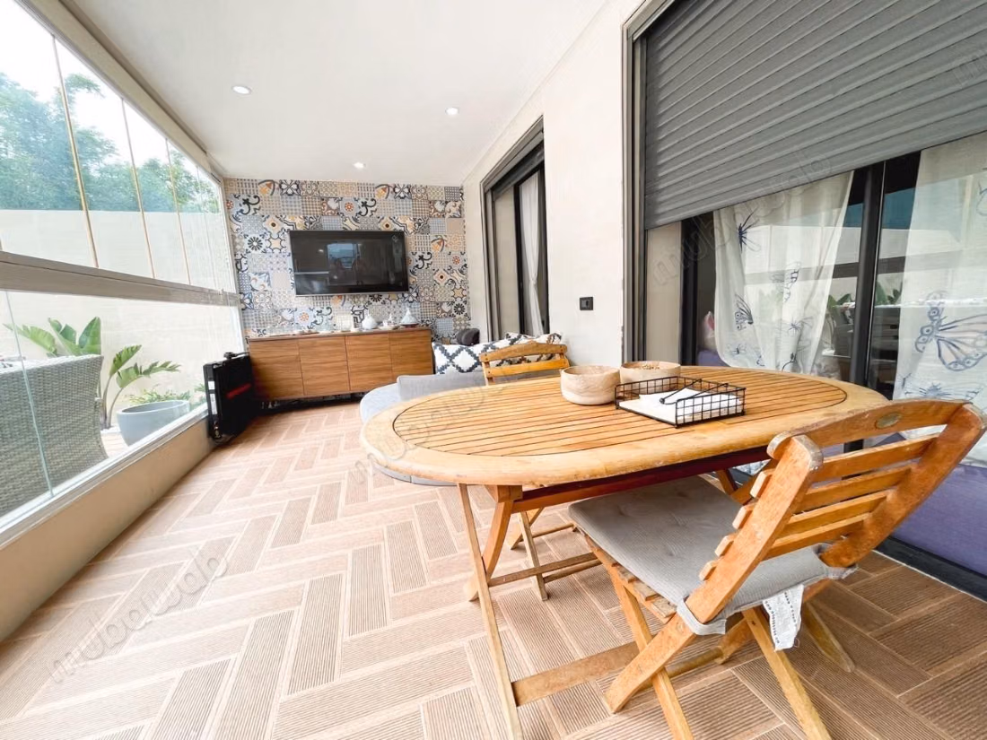 Beautiful apartment for sale in Dar Bouazza. 3 large rooms. With elevator and green space