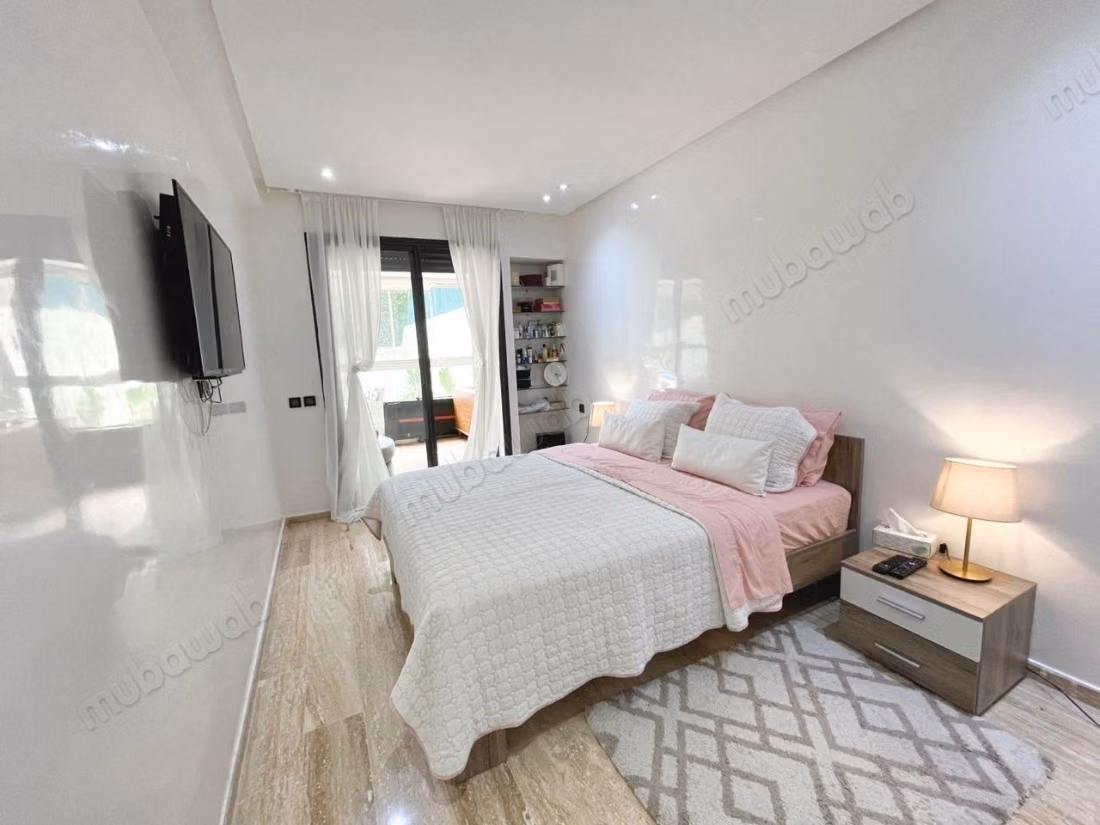 Beautiful apartment for sale in Dar Bouazza. 3 large rooms. With elevator and green space