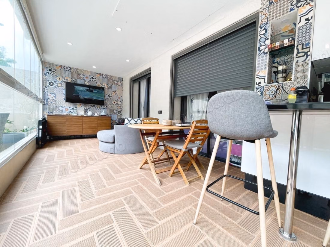 Beautiful apartment for sale in Dar Bouazza. 3 large rooms. With elevator and green space