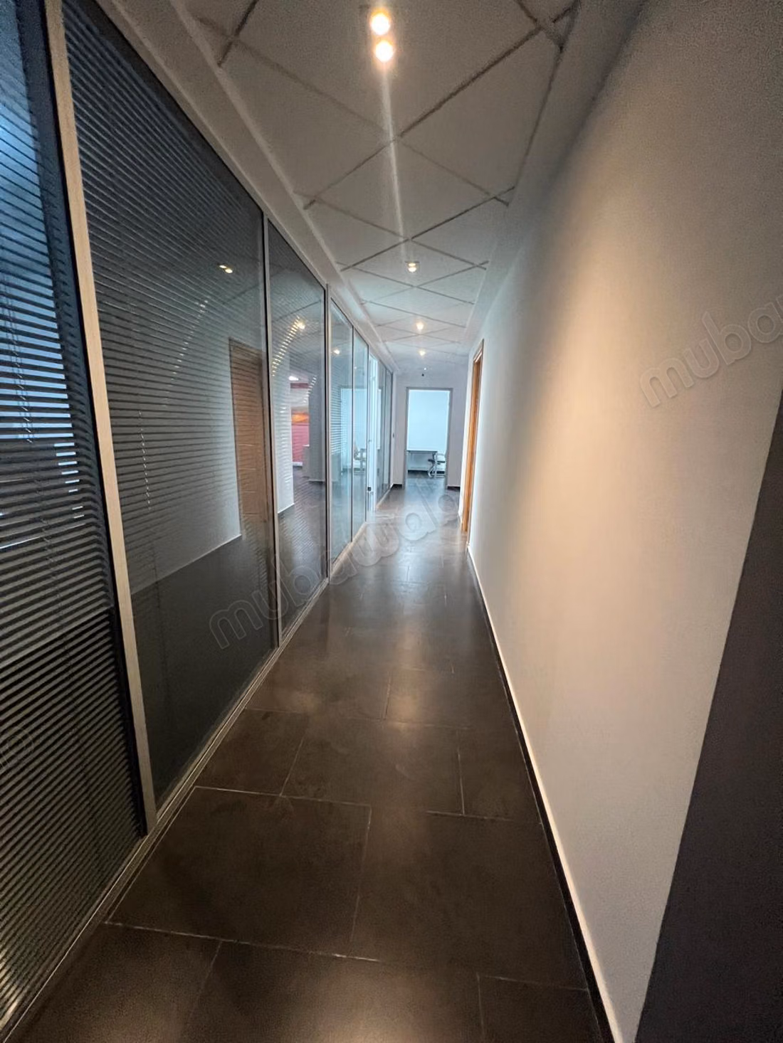Affitto ufficio nel centro business di Malabata