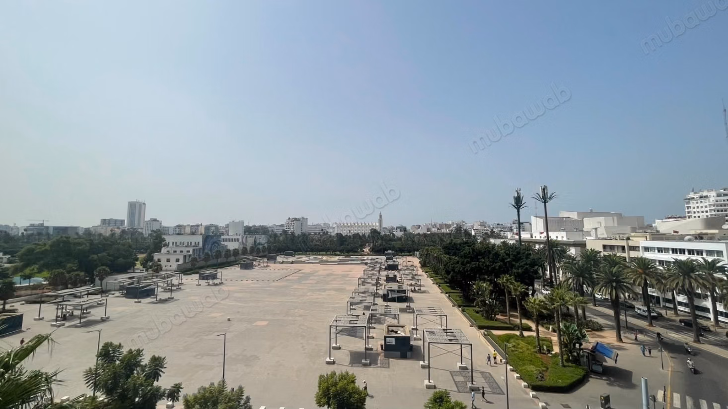 Beaux bureaux à louer à Liberté 
boulevard Hassan 2 
Superficie 228 m²