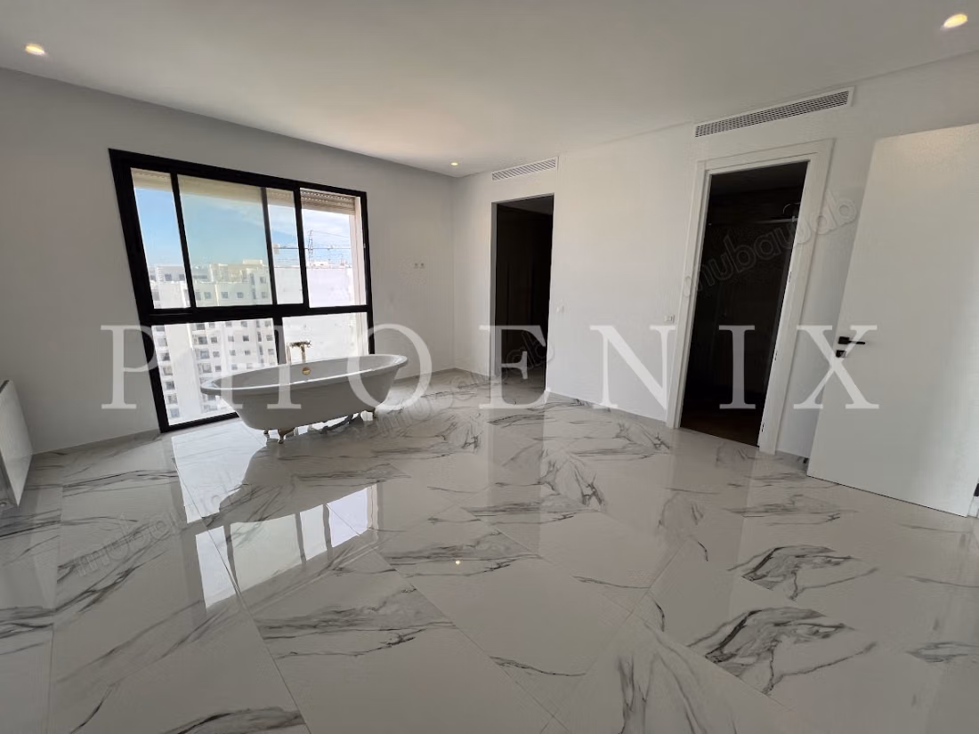 Penthouse S3 neuf aux JDC
