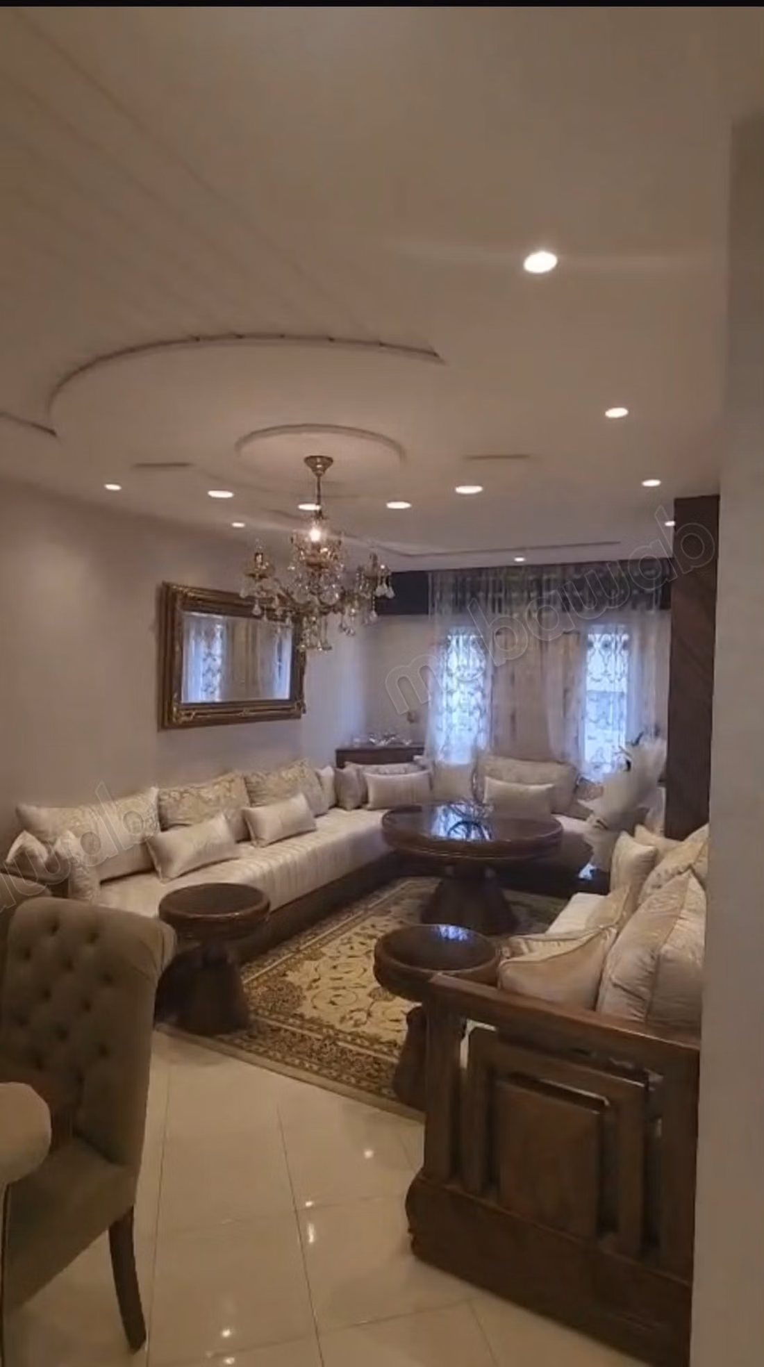 Appartement vide de deux chambres a louer