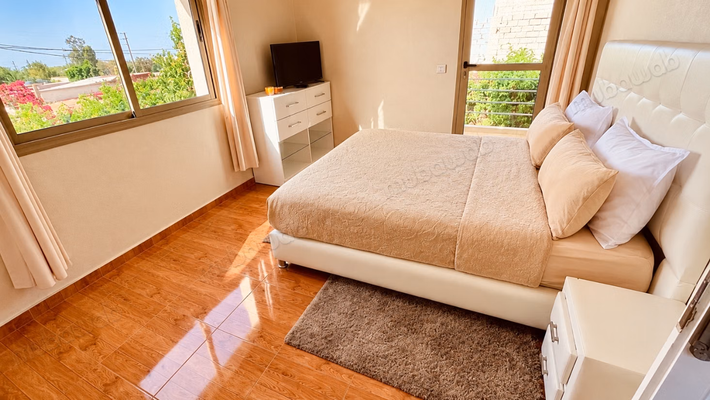 Luxurious house for sale on Route Amizmiz. 4 bedrooms. Furnished