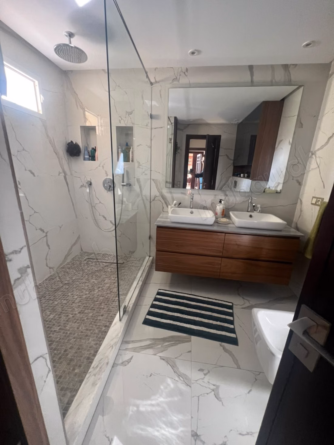 Apartment for sale in Val Fleury. Total area 162 m². Armored door and double glazing system