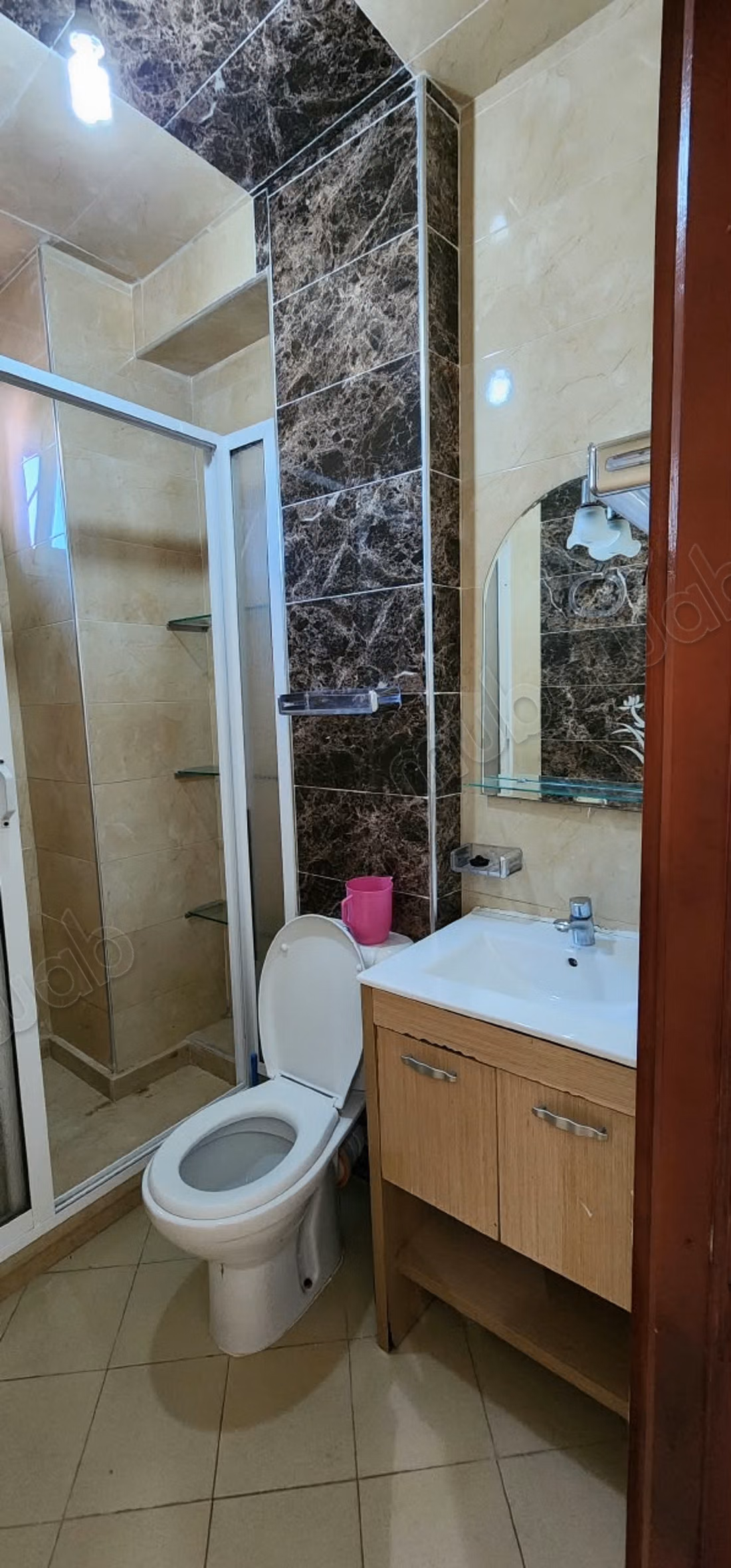 Appartement Meublé 2 Chambres à Louer 
2em étage