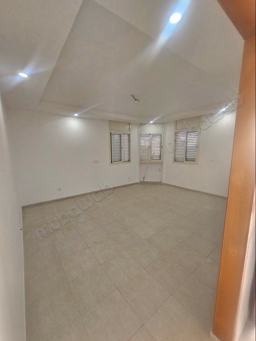 Rental of a 4-room apartment in Ain Zaghouan