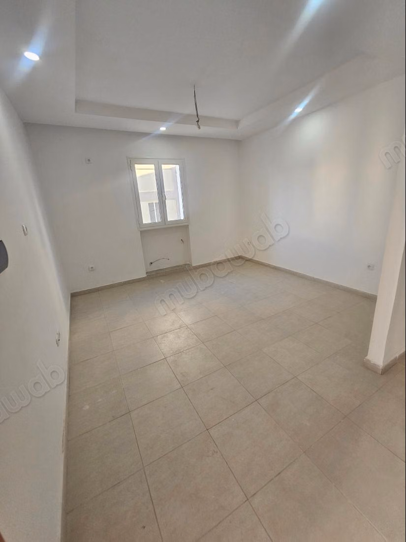 Rental of a 4-room apartment in Ain Zaghouan