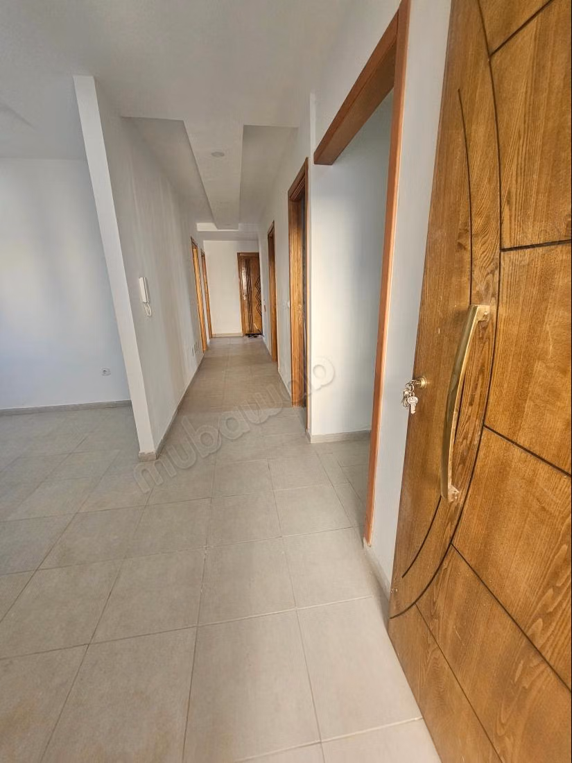 Rental of a 4-room apartment in Ain Zaghouan