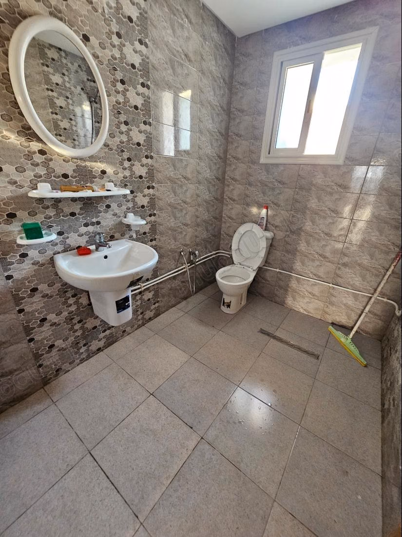 Rental of a 4-room apartment in Ain Zaghouan