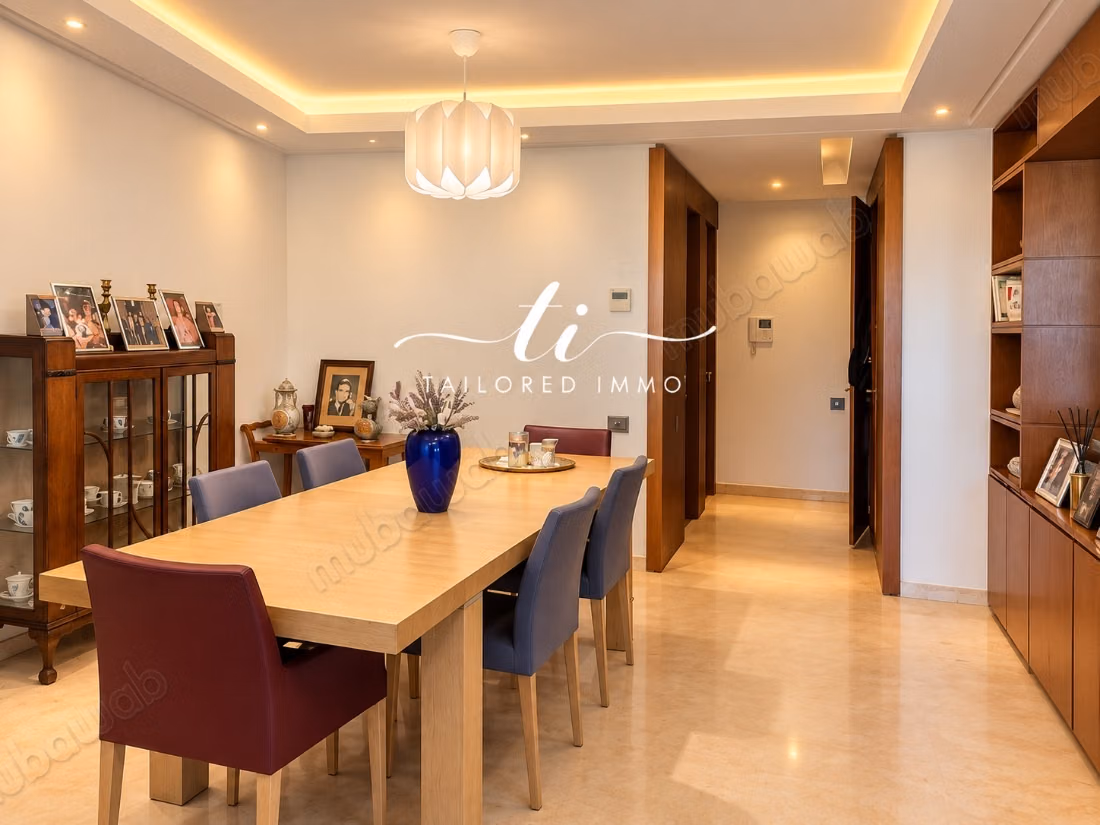 Appartement vide de 3 chambres avec vue mer à louer à Ain Diab