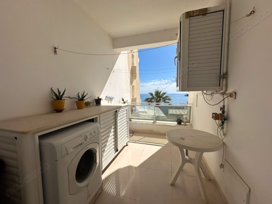 A vendre: Appartement en S2 vue mer