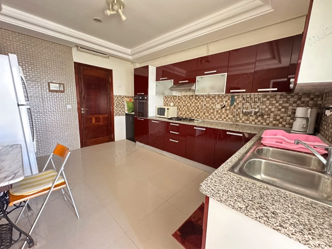 A vendre: Appartement en S2 vue mer