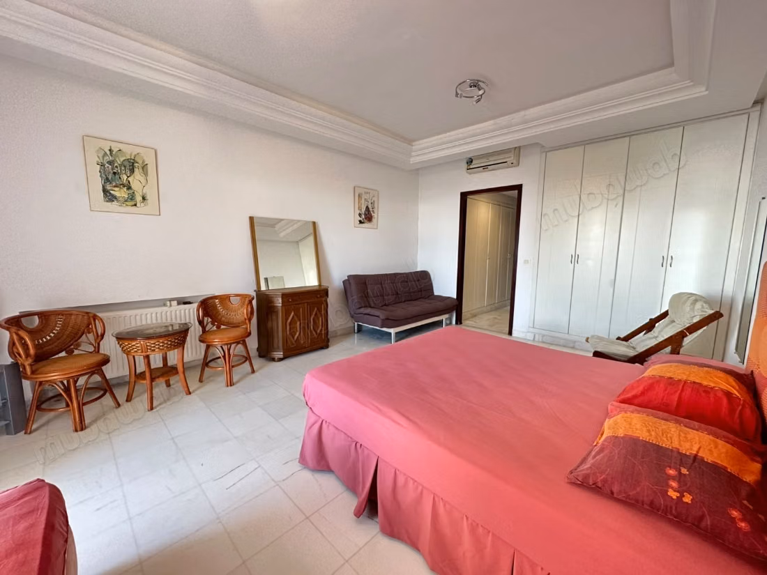A vendre: Appartement en S2 vue mer