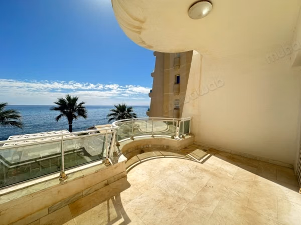 In vendita: Appartamento in S2 con vista mare