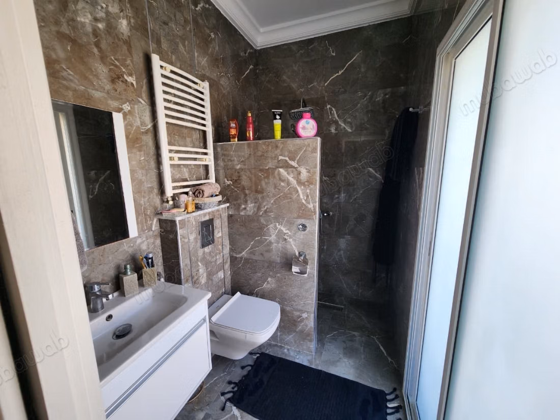 Semi-Detached Villa for Rent