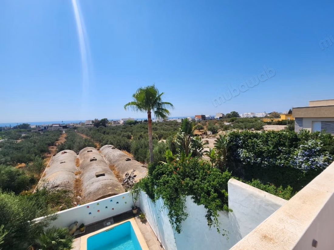 Semi-Detached Villa for Rent