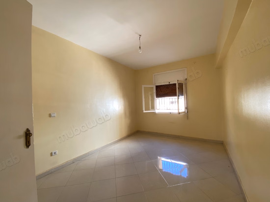 Bel appartement en location à Agdal. 5 pièces confortables. Ascenseur et terrasse